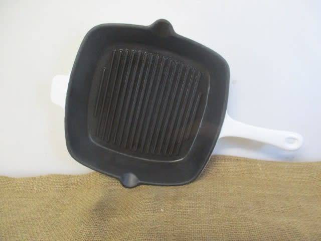 A Cut Above The Rest.....This Stunning Enameled Cast Iron Steak Pan