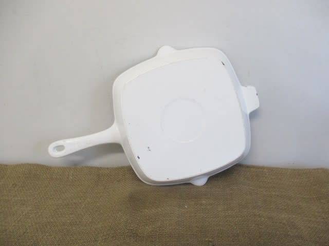 A Cut Above The Rest.....This Stunning Enameled Cast Iron Steak Pan