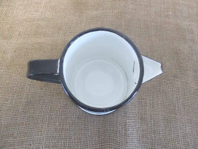 Lovely Vintage Old School Enamel 1,2 liter Milk Jug