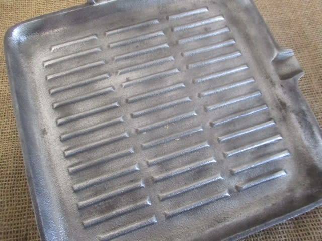 Beautiful Sizable 28 X 28 Cast Iron Skillet