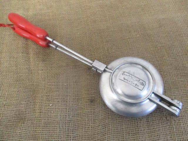 Beautiful Vintage Toast - A - Bun Jaffle Pressure Toaster By Snackle Products