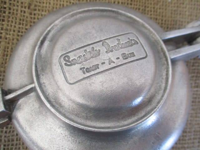 Beautiful Vintage Toast - A - Bun Jaffle Pressure Toaster By Snackle Products