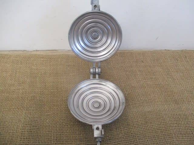 Beautiful Vintage Toast - A - Bun Jaffle Pressure Toaster By Snackle Products