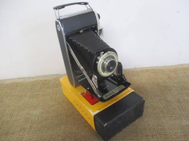 An Outstanding Vintage Kodak Junior 1 Camera In Original Packaging            MIB        1954 - 1959