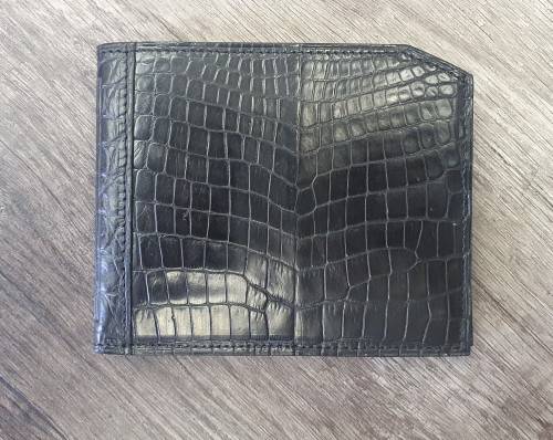MINT! Hornback Crocodile Wallet and Belt