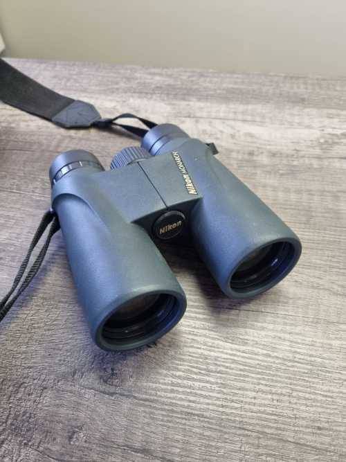 Steiner 9x40 Safari Binoculars | Nikon Monarch 10x42 DFC Binoculars