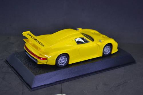 Scalextric C2449 Porsche GT1 - Collectors Club 2002