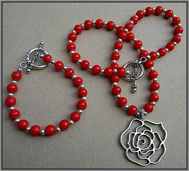 Red Glass Pearl Beaded Rose Necklace Set