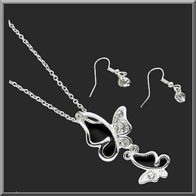 Charming Double Butterfly Necklace Set