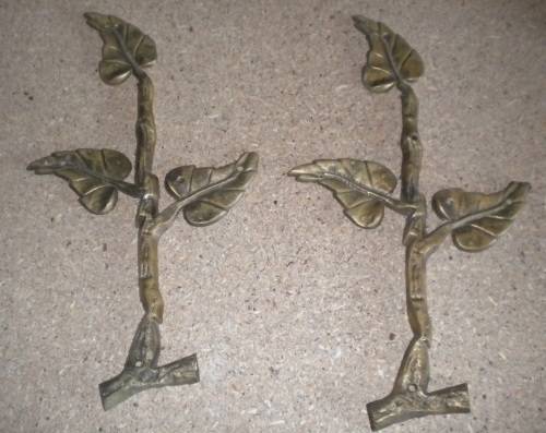 ANTIQUE SOLID BRASS DECOR FOR TOP OF KIST