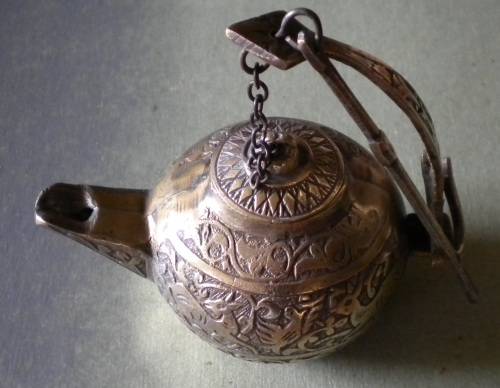 TIBETAN DECORATIVE MINI BRASS HANGING KETTLE