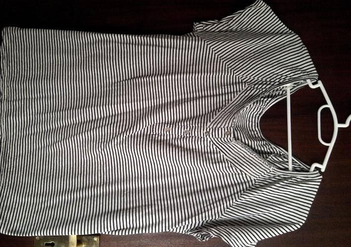 JMS 100% Cotton V-neck Shirt Top - Size 18/42 - Excellent