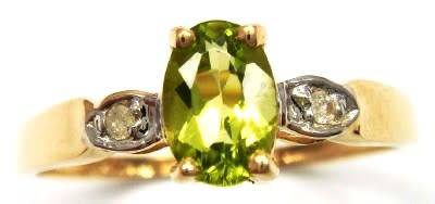 9CT YELLOW GOLD OVAL 0.45ct NATURAL PERIDOT & DIAMOND RING SIZE N / 6.5 - CERTIFIED
