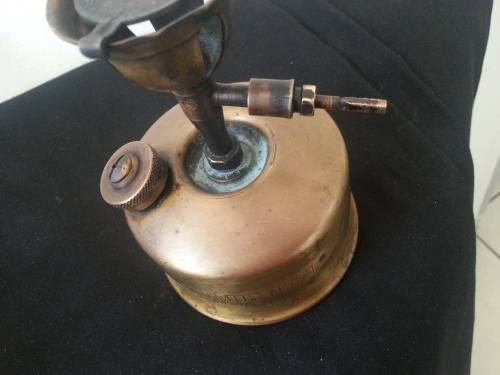 PRIMUS 71 STOVE 1940s ( including key )