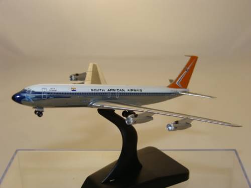 SAA South African Airways B707-300, ZS--SAE, "WINDHOEK', scale 1/400 by AVIATION 400