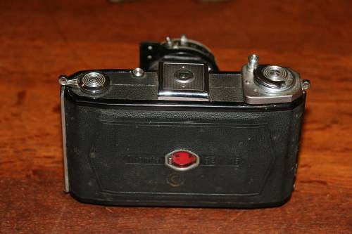 Vintage ZEISS ICON KLIO Camera With Novar Anastigmat 1:4.5 F=7.5 Cm Lens