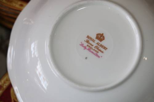 Royal Albert Lady Hamilton Dinner Service 36pc