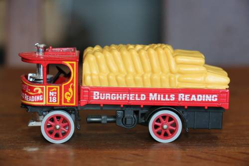 1987 Matchbox Models of Yesteryear Diecast Model - 1918 Atkinson Steam Wagon