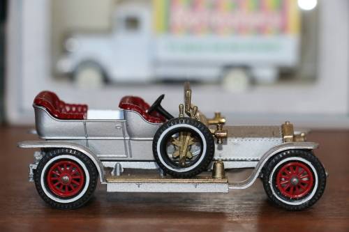 Matchbox Models of Yesteryear Diecast Model Car - 1906 Rolls Royce Silver Ghost
