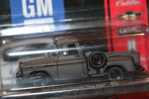 M2 Machines Auto Drivers Diecast Model - 1958 Chevrolet Apache Step Side
