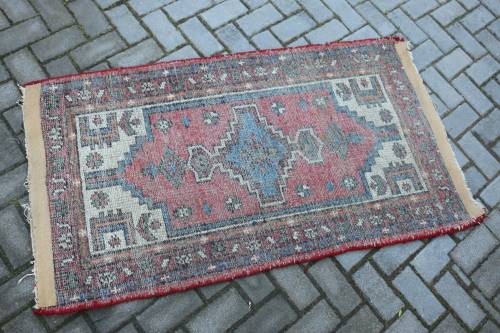 Beautiful Warn Persian Carpet 84 x 150 cm