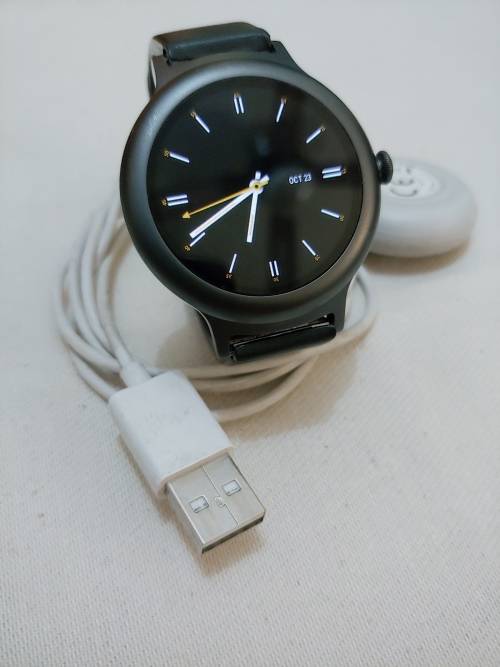 LG w270 Smart Watch