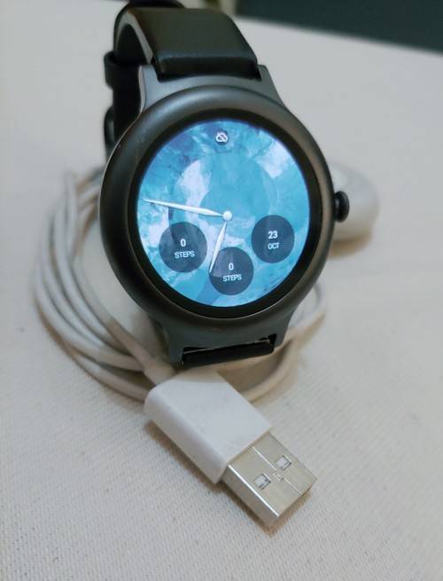 LG w270 Smart Watch