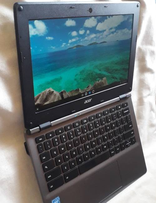 Acer Chromebook N2840 2gb RAM, 16GB Celeron Laptop