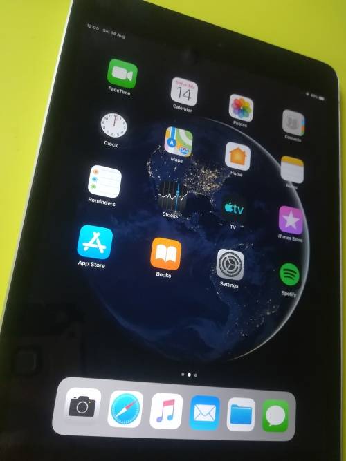 Apple iPad Mini 3 (64GB - Space Grey)