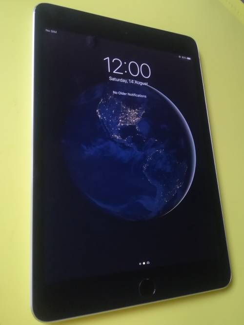 Apple iPad Mini 3 (64GB - Space Grey)