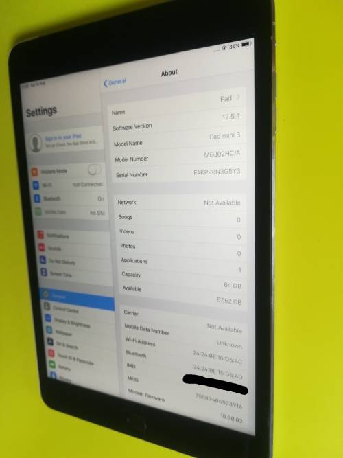 Apple iPad Mini 3 (64GB - Space Grey)