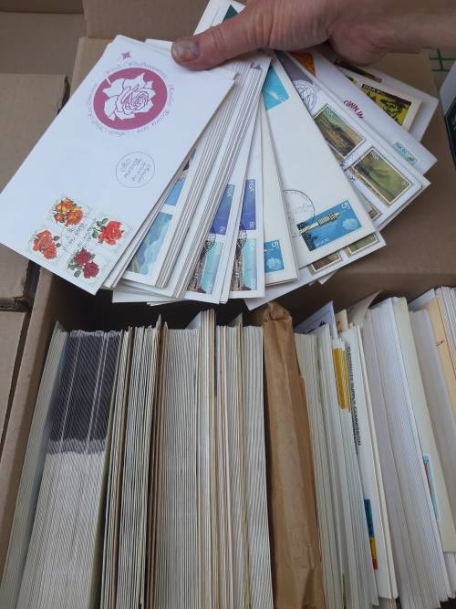 MASSIVE TRAILER LOT OF STAMPS