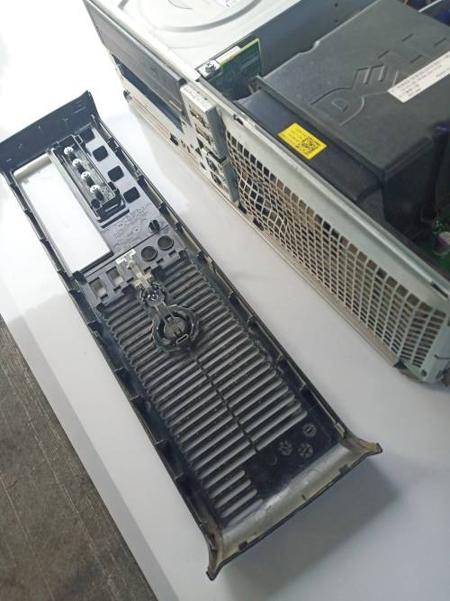 Dell Optiplex 780 desk top computer (used) please read the description.