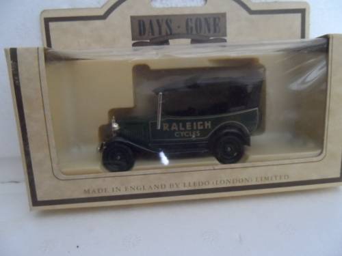 LLEDO 1934 MODEL A FORD, RALEIGH [M5]