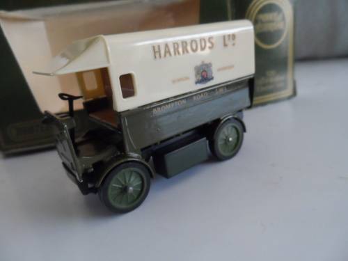 MATCHB0X MOY  Y29 WALKER ELECTRIC VAN `HARRODS`[M6]