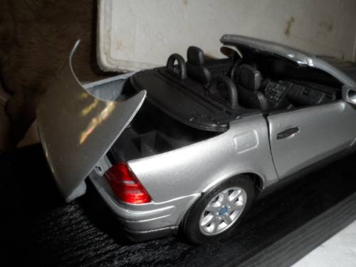 MERCEDES SLK 230 1996-1/18 SCALE-BOXED