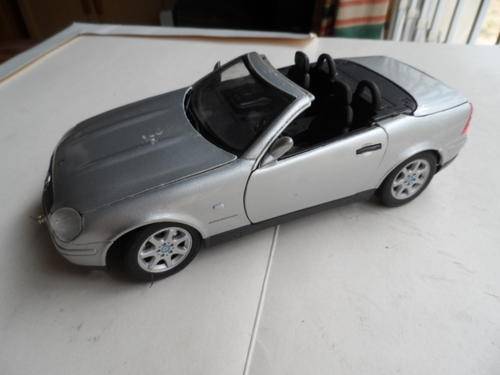 MERCEDES SLK 230, 1/18 DIECAST MAISTO,