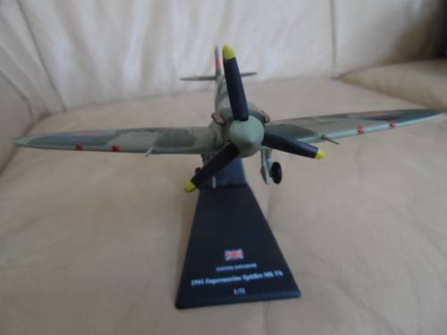 DIECAST 1941 SUPERMARINE SPITFIRE MK Vb, 1/72 SCALE,