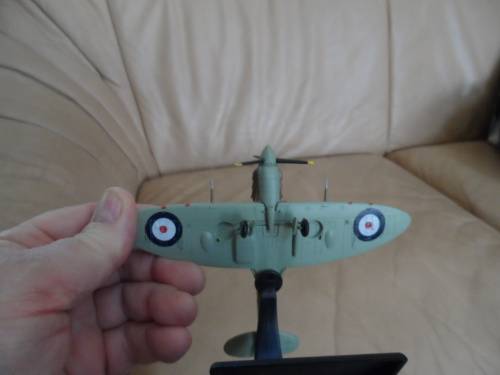 DIECAST 1941 SUPERMARINE SPITFIRE MK Vb, 1/72 SCALE,