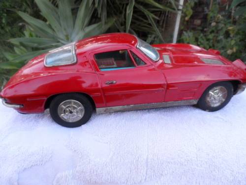Vintage Ichida 1963 Corvette Battery Operated Car