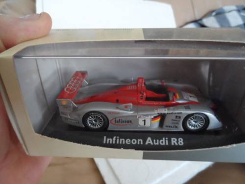 MINICHAMPS 1409  AUDI R8 2002  [M75]