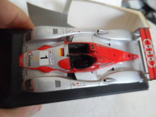 MINICHAMPS 1409  AUDI R8 2002  [M75]