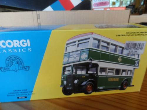 CORGI GREEN LINE LONDON TRANSPORT DAIMLER CV UTILITY BUS [M20]