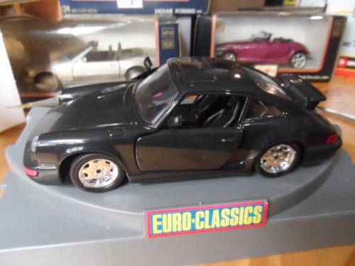 ROAD CHAMPS PORSCHE EURO CLASSICS   1/24