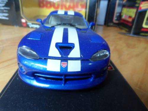 MAISTO  DODGE VIPER  GTS COUPE 1996  1/24 SCALE