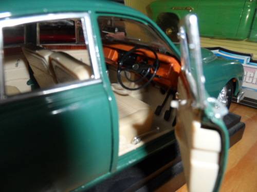 MAISTO JAGUAR MK 11 1959  1/18 SCALE