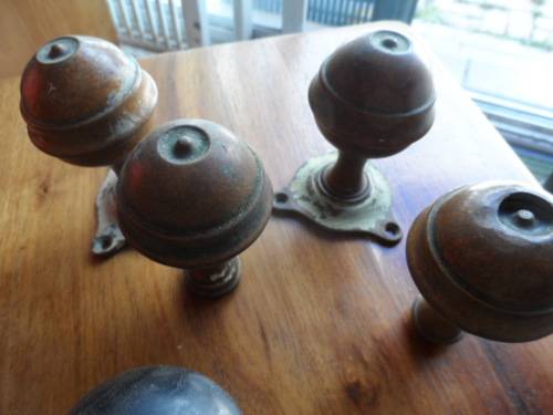 Awesome find of vintage solid brass door knobs 2 complete pairs  plus one beautiful wooden one only
