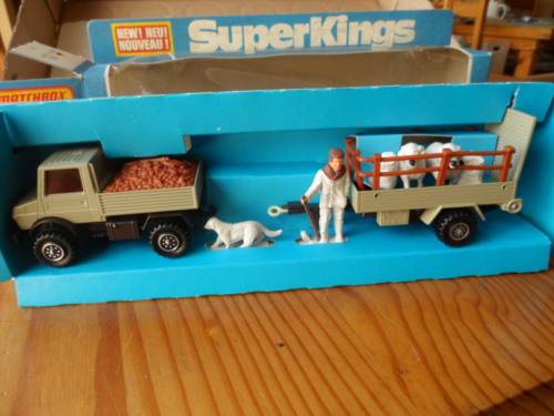 MATCHBOX SUPER KINGS  K32 FARM UNIMOG AND TRAILER