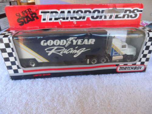 MATCHBOX SUPER STAR TRANSPORTER - GOODYEAR RACING [M555]