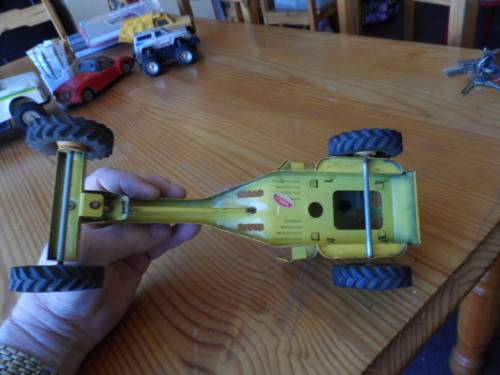 TONKA NEW ZEALAND PRESSED METAL GRADER NO BLADE